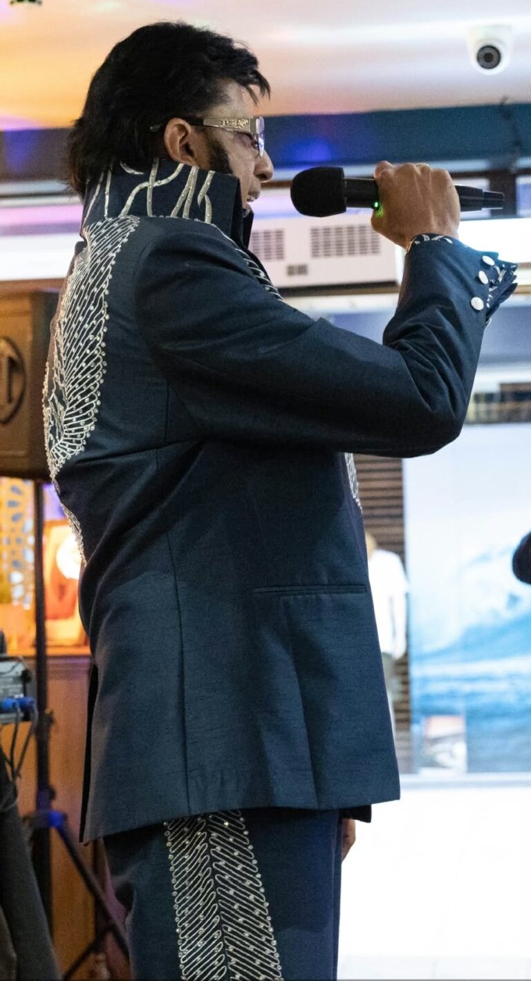 Indian Elvis performing
