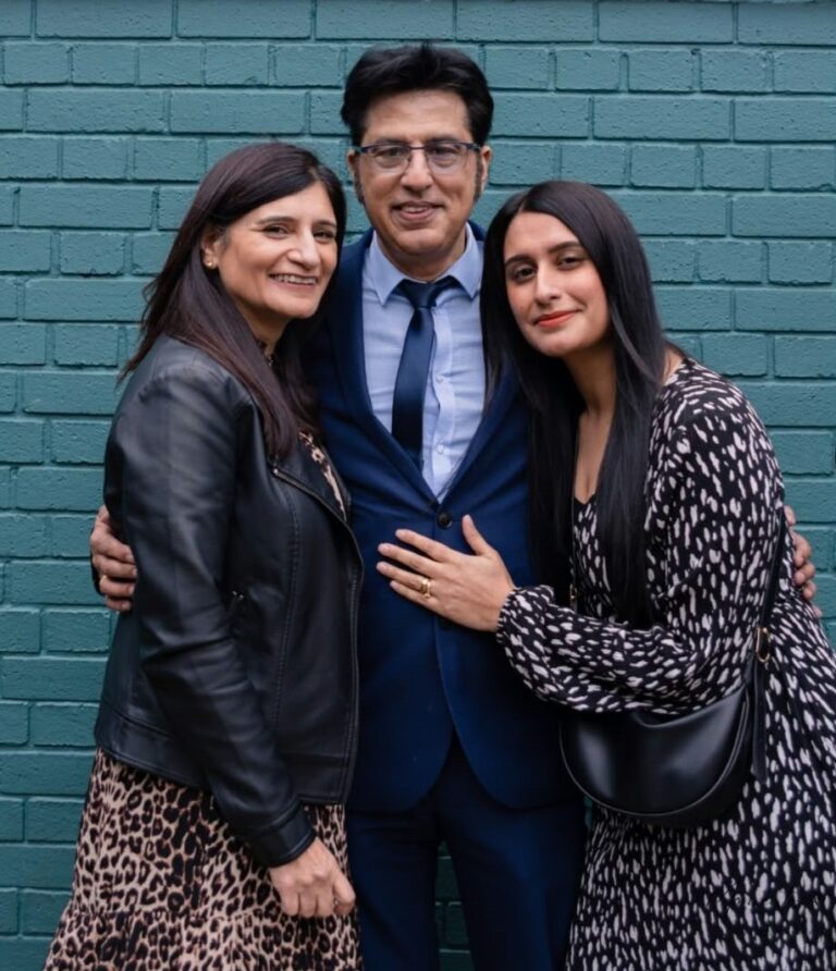 Bal with his family